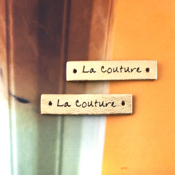 La Couture 가죽라벨 골드 블랙레터